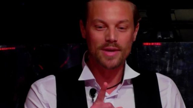 GFVip, Davide sbotta contro Soleil: 'Sei incoerente e quello che fai &egrave; deludente'.