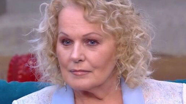 Katia Ricciarelli contro Alex Belli.