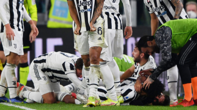 Tegola McKennie per la Juventus, out due mesi.