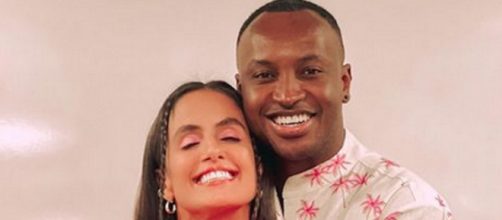 Carol Peixinho e Thiaguinho est&atilde;o namorando (Reprodu&ccedil;&atilde;o/Instagram/@carolpeixinho)