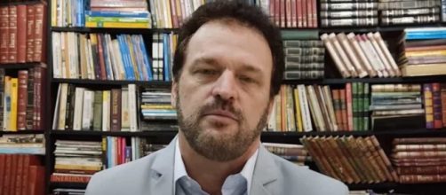 O engenheiro e youtuber bolsonarista Marcelo Fraz&atilde;o de Almeida disse que a vacina contra a Covid gerava 'homossexualismo' (Reprodu&ccedil;&atilde;o)