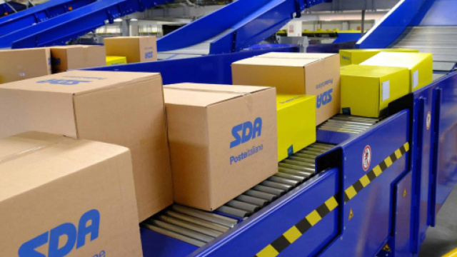 Poste italiane cerca laureati in varie discipline.