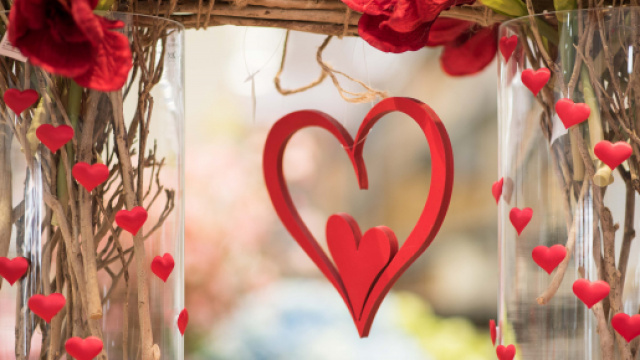 L'oroscopo di domani 11 febbraio: l'astro d'argento sprona Gemelli e Cancro (1^ parte)