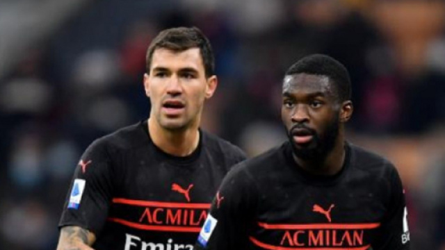 Milan-Lazio, probabili formazioni: Tomori-Romagnoli al centro della difesa rossonera.