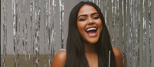 Camila Louros re&uacute;ne famosos em festa (Reprodu&ccedil;&atilde;o/Instagram/@camilaloures)