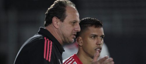 Rog&eacute;rio Ceni est&aacute; pressionado no Tricolor (Rubens Chiri/saopaulofc.net)