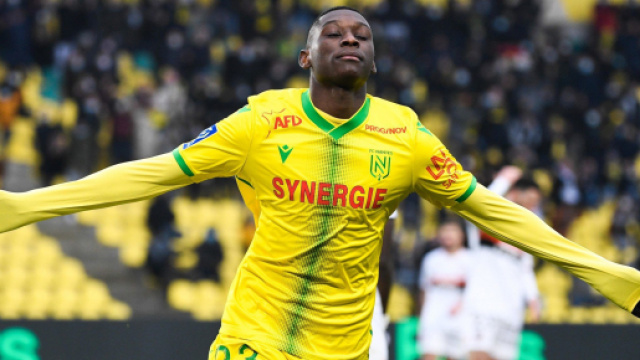 FC Nantes : (vid&eacute;o) L'Eintracht Francfort officialise l'arriv&eacute;e de ... - tribunenantaise.fr