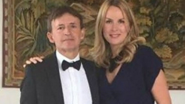 L'ambasciatore italiano a Kiev Pier Francesco Zazo con la moglie.