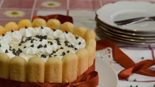 Tre varianti di charlotte ottime per le situazioni importanti.