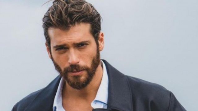 Can Yaman avrebbe subito un intervento chirurgico.