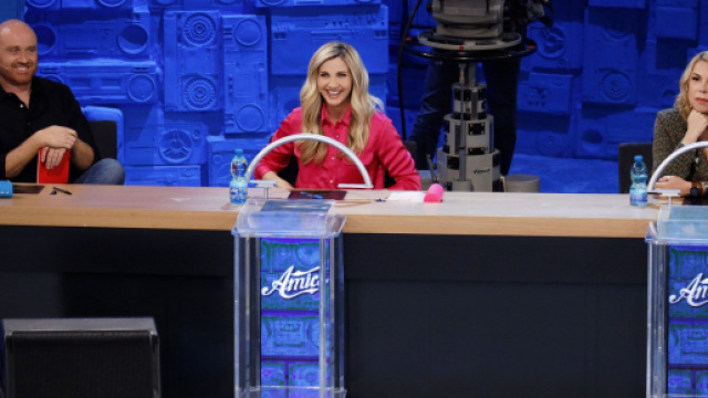 Amici 2022, quali squadre al serale: Anna Pettinelli in coppia con la prof Peparini.
