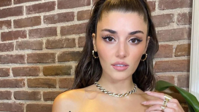 Hande Er&ccedil;el avrebbe voltato pagina dopo Bursin: starebbe con un imprenditore turco.