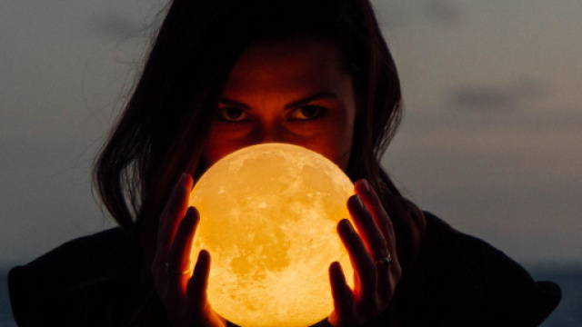 Oroscopo e stelle di domani 18 marzo: buone notizie non solo per Vergine (1^ met&agrave;)