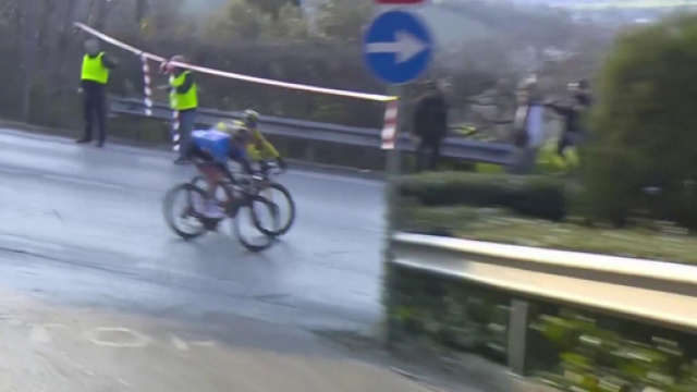 Tirreno-Adriatico, Mario Cipollini contro l'organizzazione gara: 'Disastri organizzativi'.