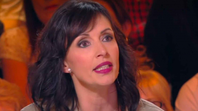 G&eacute;raldine Maillet foudroie Gilles Verdez dans TPMP. Source : capture d&rsquo;&eacute;cran C8.