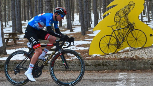 Ciclismo, Tadej Pogacar all'attacco alla Tirreno Adriatico.