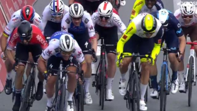 La vittoria di Mark Cavendish alla Milano - Torino.