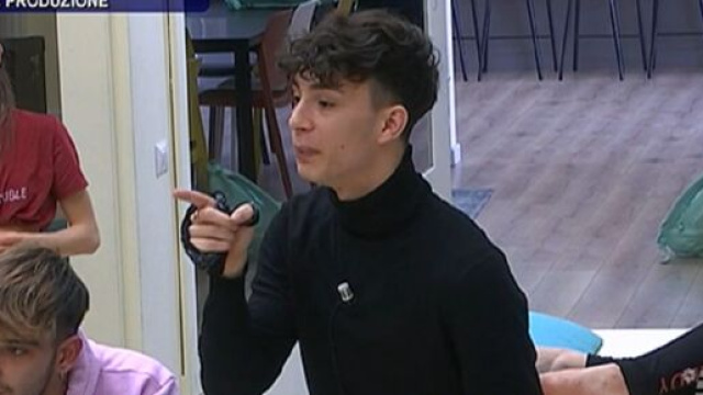 Amici 21, rissa sfiorata in casetta.