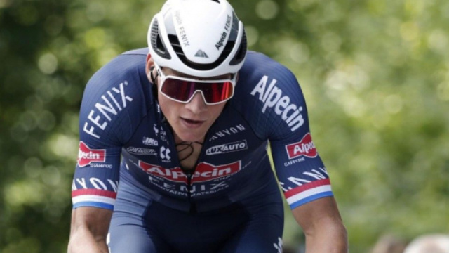 Mathieu Van der Poel inizia la sua stagione alla Milano - Sanremo.