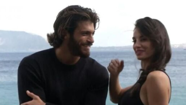 Can Yaman e la dedica a Francesca Chillemi.