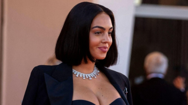 En famille sur une plage de Duba&iuml;, la compagne de Cristiano ... - lefigaro.fr