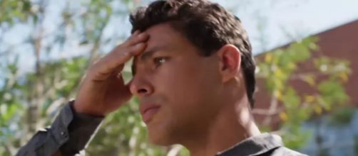 Renato em 'Um Lugar ao Sol' (Reprodu&ccedil;&atilde;o/TV Globo)