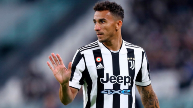 Juve, possibile interesse del Barcellona per Danilo.