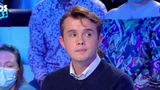 Stanislas Rigault foudroie Marco Mouly sur le plateau de TPMP. Source : capture d&rsquo;&eacute;cran C8.