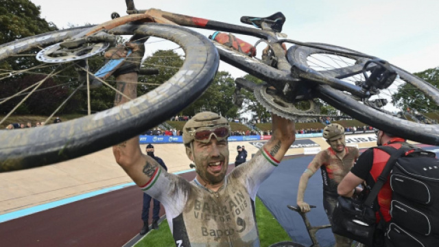 Ciclismo, per Sonny Colbrelli 'convulsioni e arresto cardiaco', lui: 'Sto meglio'.