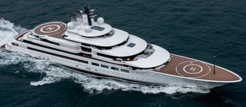 En el yate supuestamente estar&iacute;an trabajando algunos miembros de la seguridad personal de Putin (Twitter, pevchikh)