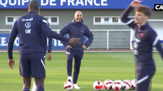 Paul Pogba et Kylian Mbapp&eacute; avec l'&eacute;quipe de France. (cr&eacute;dit capture Canal+)