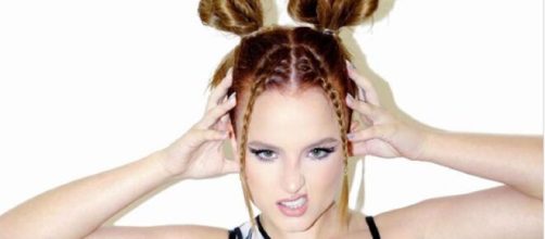 Larissa Manoela curte terceiro dia de Lolla (Reprodu&ccedil;&atilde;o/Instagram/@larissamanoela)