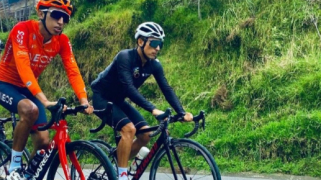 Egan Bernal &egrave; tornato in bicicletta a due mesi dall'incidente.