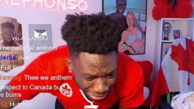 La c&eacute;l&eacute;bration d'Alphonso Davies devant la qualification du Canada devient virale (capture YouTube)