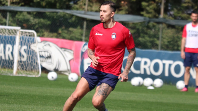 Crotone, Emre Gural &egrave; un calciatore rossobl&ugrave;