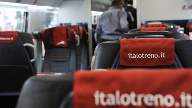 Italo assumo hostess e steward.