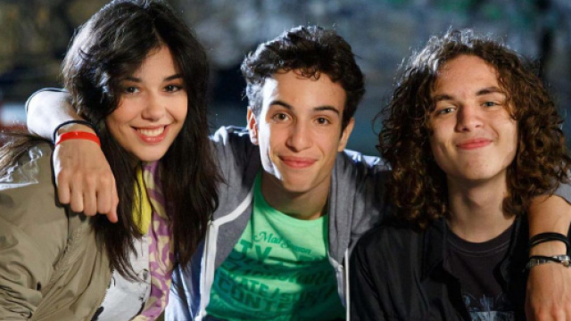 Un posto al sole, Rossella (Giorgia Gianetiempo), Patrizio Giordano (Lorenzo Sarcinelli) e Vittorio (Alessandro Amato D'Auria).