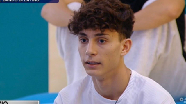 Serale Amici, Nunzio protagonista della terza puntata con i video tutorial per la maestra Celentano.