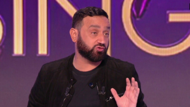 Cyril Hanouna sur le plateau de TPMP. Source : capture d&rsquo;&eacute;cran C8.