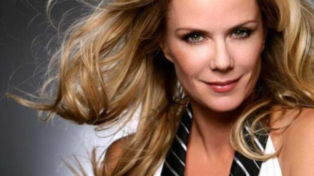Brooke Logan: la bionda sogna i suoi amori.