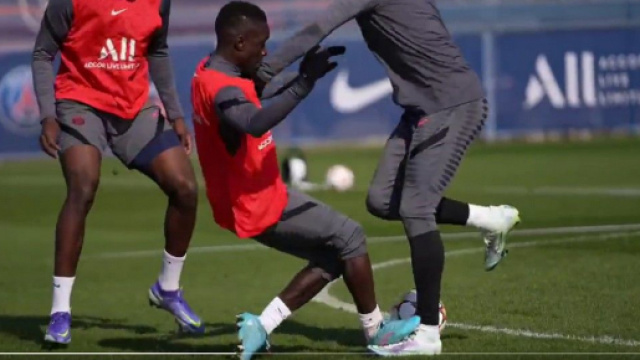 Capture d'&eacute;cran vid&eacute;o Twitter @EnzoAmmar