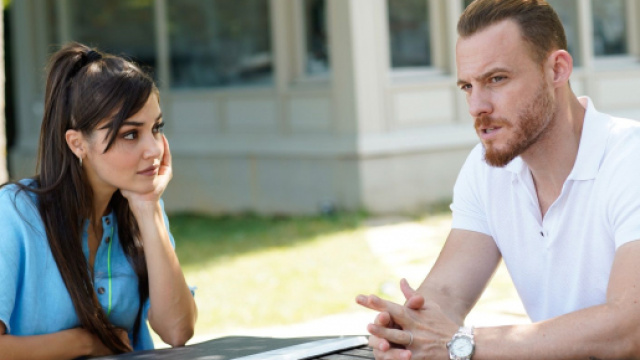 Love is in the air spoiler al 18/3: Eda ottiene il progetto della signora Nuray per Serkan.