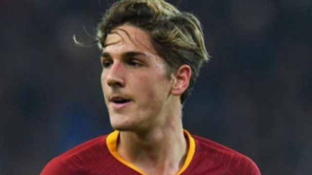 Nicol&ograve; Zaniolo, centrocampista della Roma.