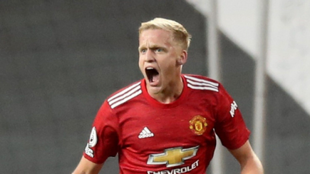 Centrocampo Inter, Donny van de Beek sarebbe il nome nuovo per il centrocampo nerazzurro.