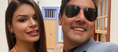 Bruno de Luca e a noiva anunciam gravidez (Reprodu&ccedil;&atilde;o/Instagram)