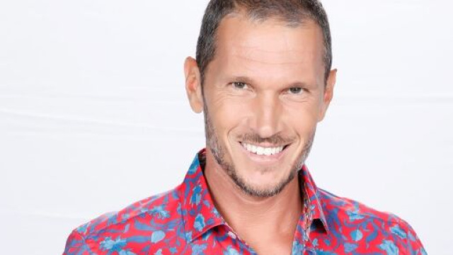 Alvin &egrave; un conduttore televisivo e radiofonico e per la quarta volta sar&agrave; l'inviato in Honduras per L'isola dei famosi.