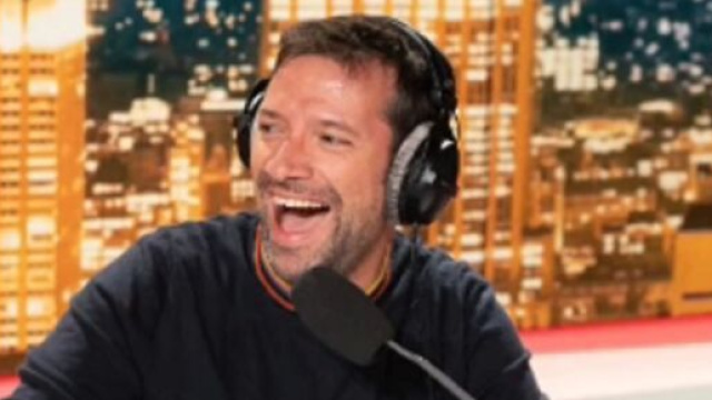 La parodie hilarante de Julien Cazarre sur M&eacute;lenchon et le PSG (capture YouTube)