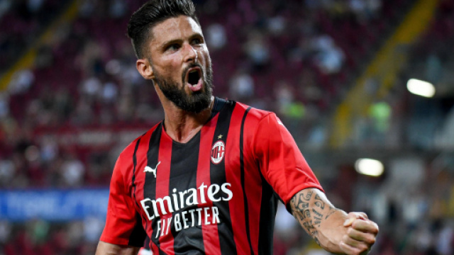 In foto Olivier Giroud, attaccante del Milan.