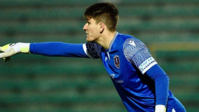 Calciomercato, Crotone: per la porta idea Barosi dal Grosseto.