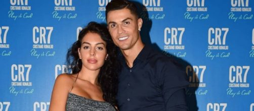 Uno de los mellizos que estaban esperando Cristiano y Georgina ha fallecido en el parto (Instagram/@georginagio)